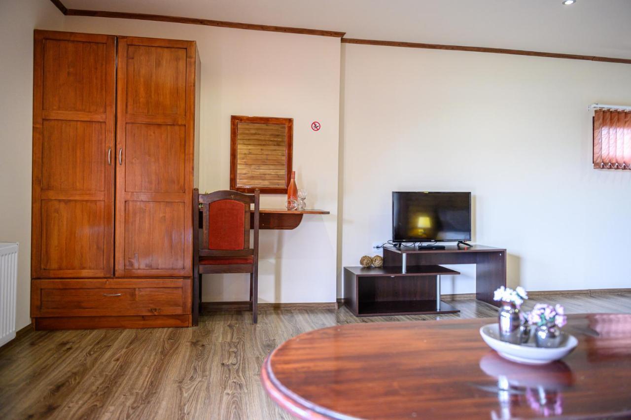 ספרבה בניה Medi Guest House מראה חיצוני תמונה